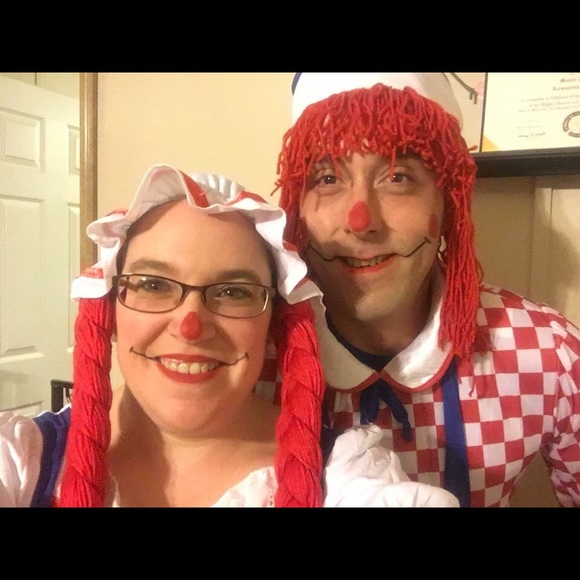 Meet your Posher, Kim - Picture 2 of 4